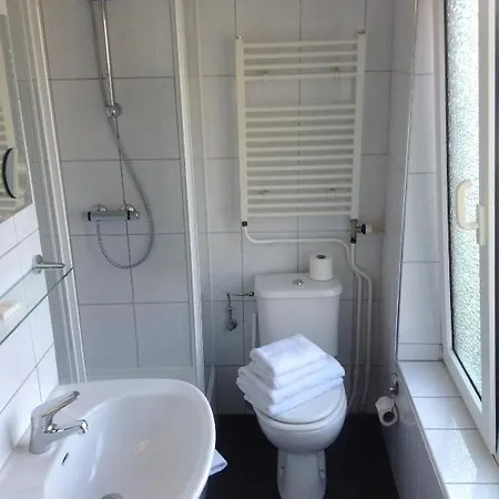 Oranje Отель 2*