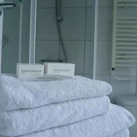 Oranje Отель 2*