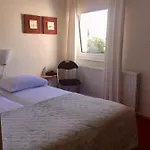 Oranje Hotell 2*